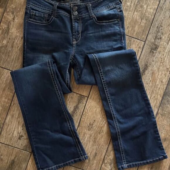 Wallflower Denim - Women’s Juniors Curvy Wallflower Boot Cut Jeans Size 9 Long